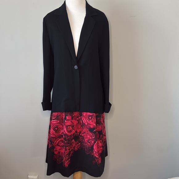 Talbots Full Pleated Holiday Skirt Red Floral Sz 10 - Picture 6 of 10